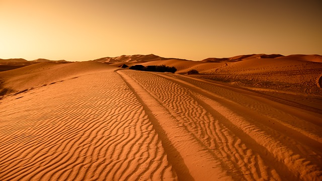 如何判断元素是否在可视区域内